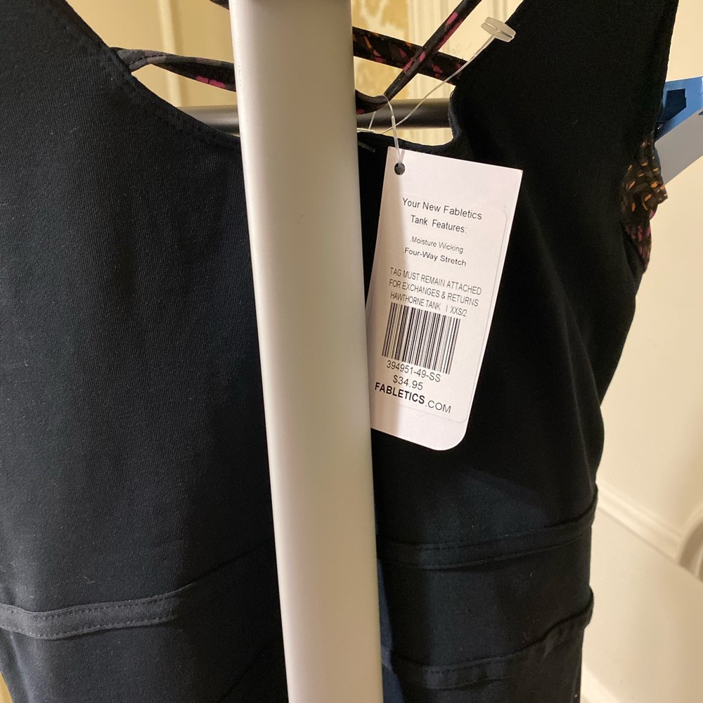 Fabletics top - Picture 3 of 3